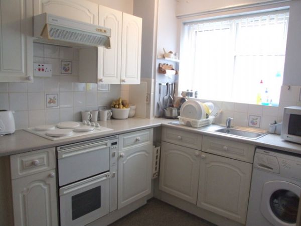 Michael Anthony Hemel Hempstead - Long Chaulden, Hemel Hempstead - Kitchen